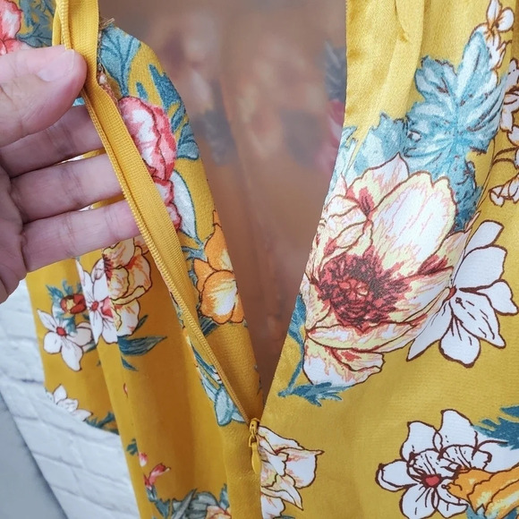 NASTY GAL Flower of Goodbye Maxi Floral Dress - Picture 8 of 16